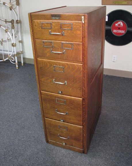 Shaw-Walker Quartersawn Oak 5 Drawer File Cabinet